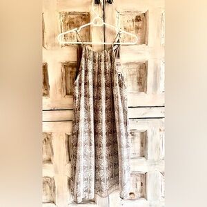 Super cute Lush flowy dress